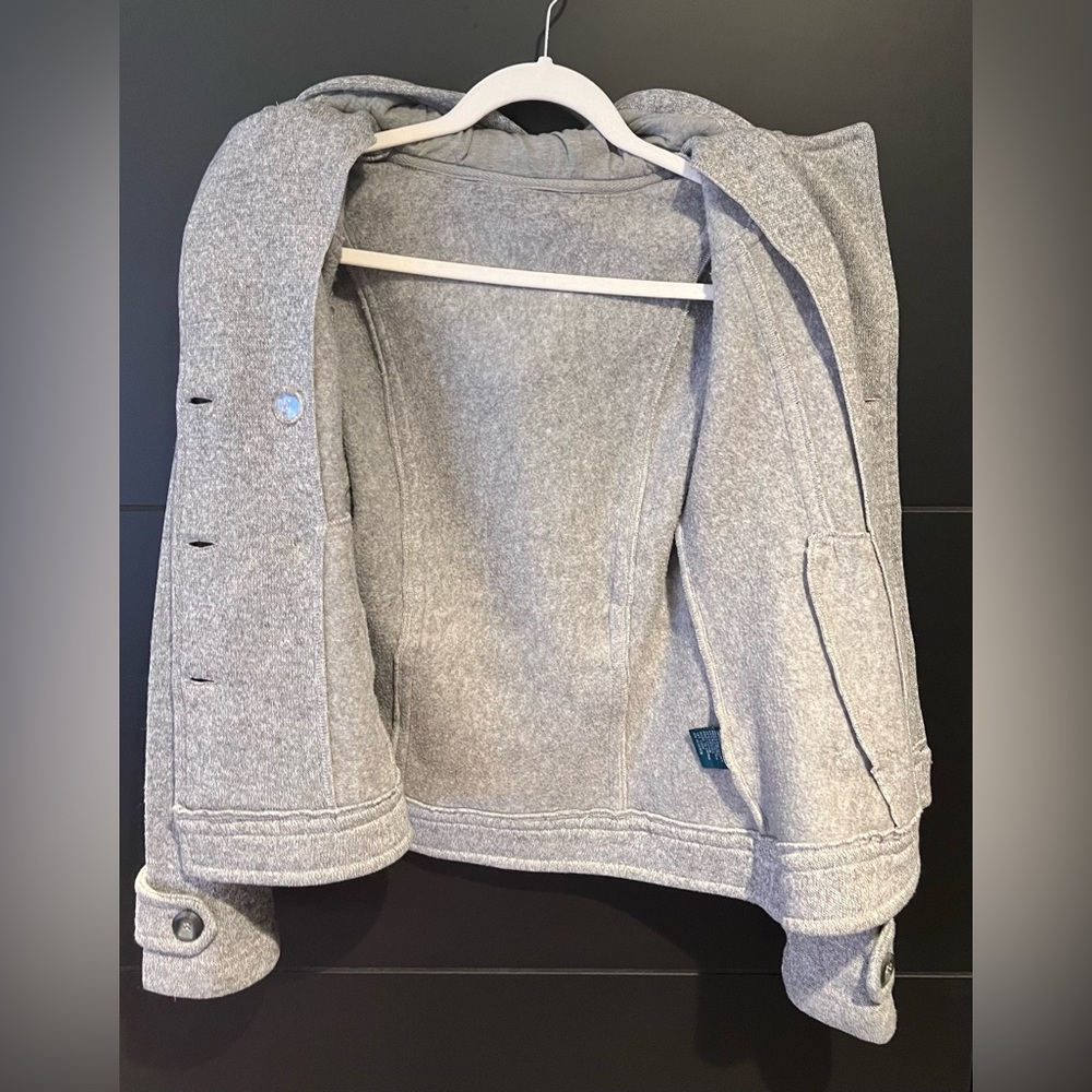 Coat - Picture 4 of 13